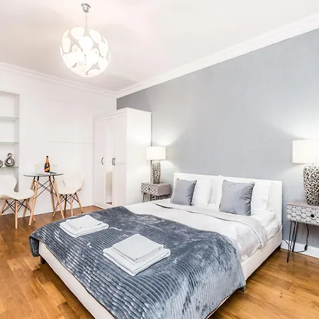 Just In Rynek Garncarskie 10 With Bonus Separate Office Tv Apartment Wroclaw